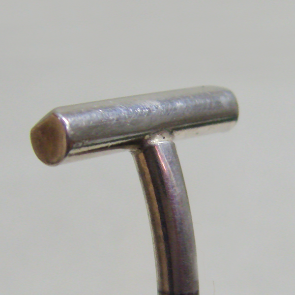 (b1122)Pulsera de plata en motivo de palo de Polo.